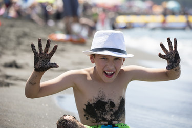 Similar image 22138144