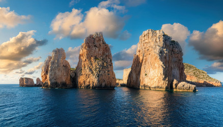 Similar image 22135710