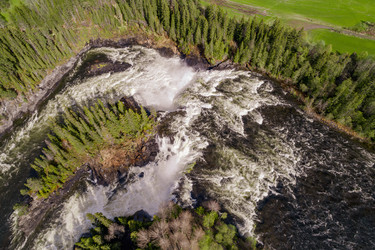 Similar image 22139354