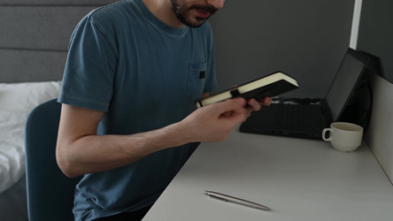 Similar image 22140387