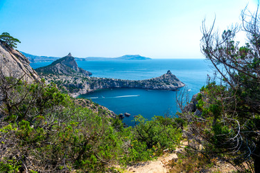 Similar image 22136837