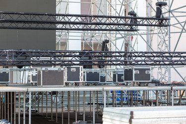 Similar image 22135024