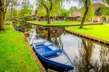 Similar image 22137453