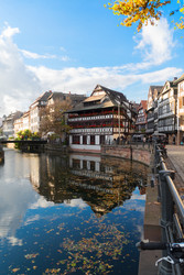 Similar image 22137304