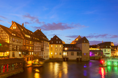 Similar image 22137499