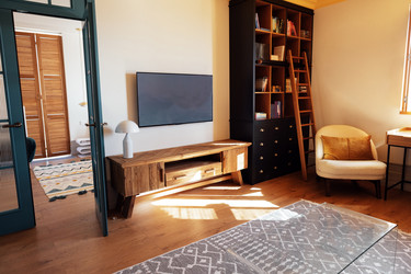 Similar image 22139772