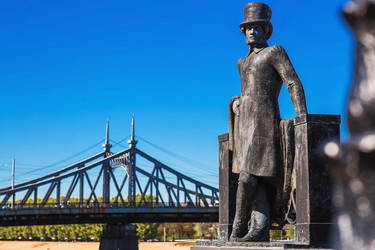 Similar image 22136144