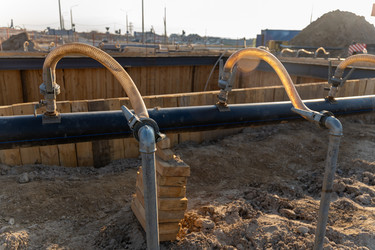 Similar image 22135877