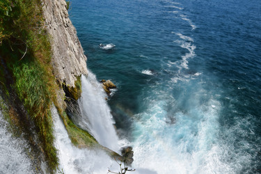 Similar image 22140132