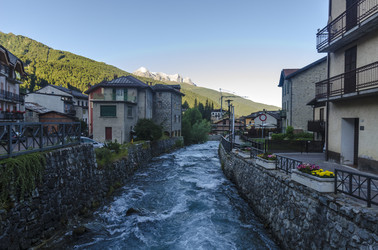 Similar image 22151412