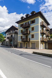 Similar image 22156237