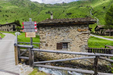 Similar image 22151575