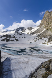 Similar image 22152046