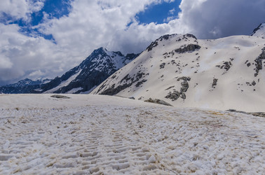 Similar image 22152112