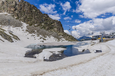 Similar image 22156401