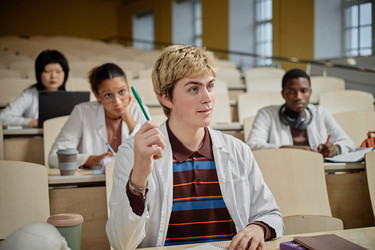 Similar image 22143048