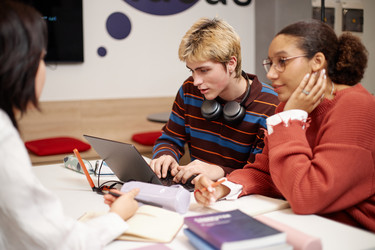 Similar image 22143013