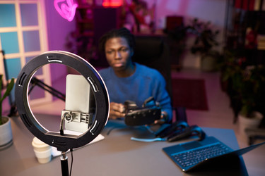 Similar image 22183298