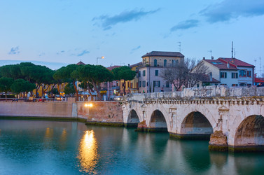 Similar image 22178966