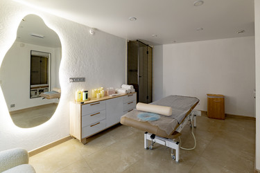 Similar image 22174240