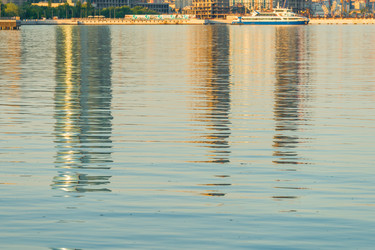 Similar image 22175543