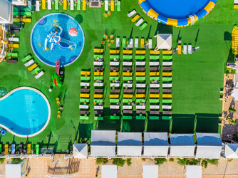 Similar image 22178001