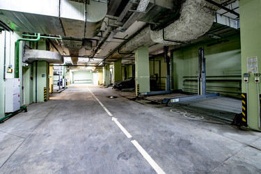 Similar image 22175019