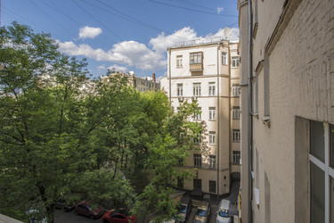 Similar image 22175137