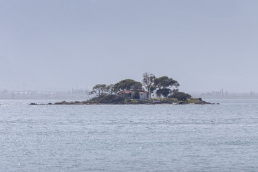 Similar image 22176982