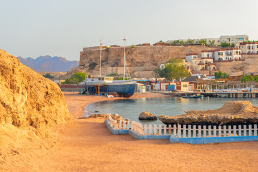 Similar image 22180758