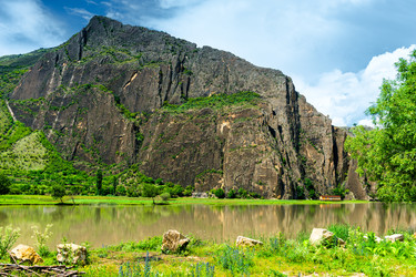 Similar image 22180076