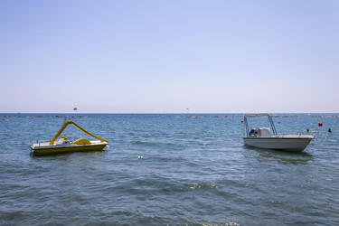 Similar image 22180383