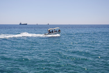 Similar image 22180389