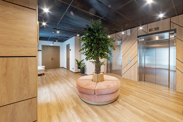 Similar image 22181079