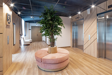 Similar image 22181081