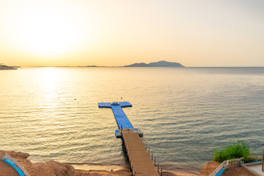 Similar image 22194755