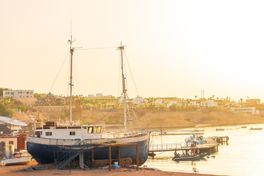 Similar image 22194760