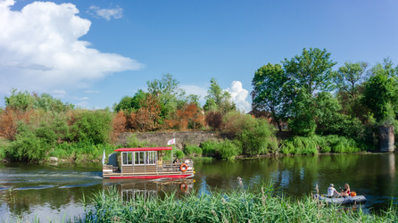 Similar image 22195436