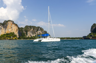 Similar image 22195315