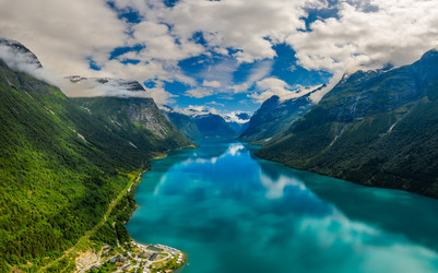 Similar image 22199660