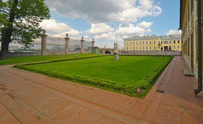 Similar image 22197093