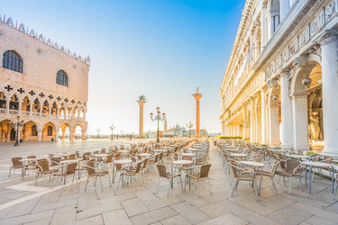 Similar image 22201555