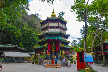 Similar image 22195956