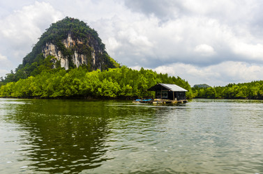 Similar image 22196154