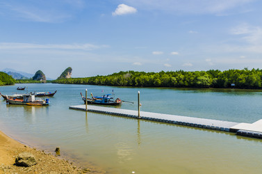 Similar image 22199710