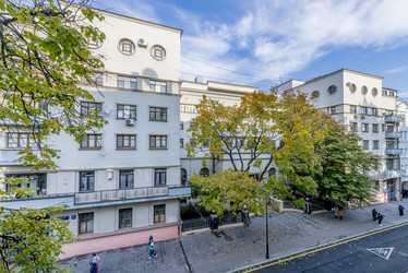 Similar image 22205786