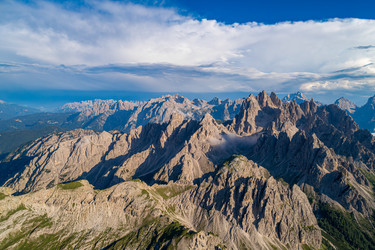 Similar image 22203040