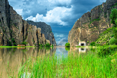 Similar image 22204855