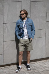 Similar image 22205072