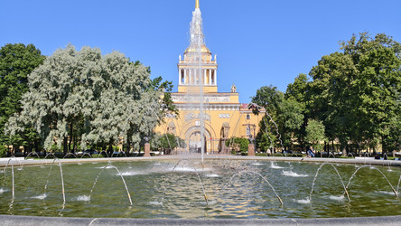 Similar image 22205093